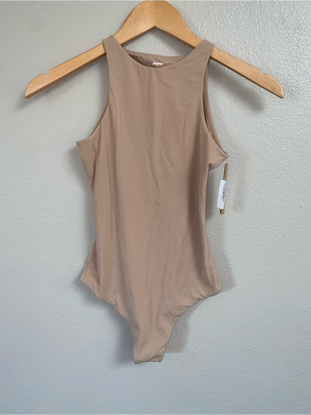 NWT SKIMS Fits Everybody High Neck Bodysuit Sand Size XS
